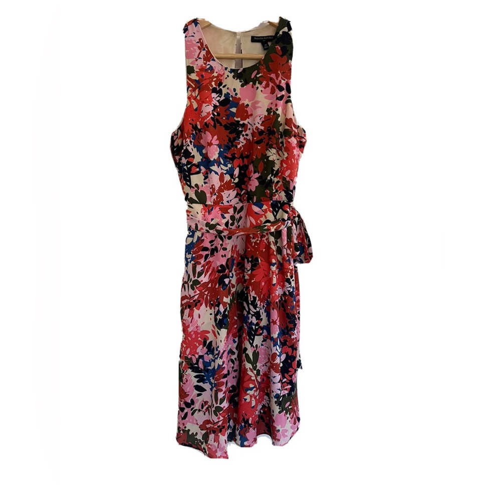 Banana Republic Petite sleeveless vibrant floral midi dress